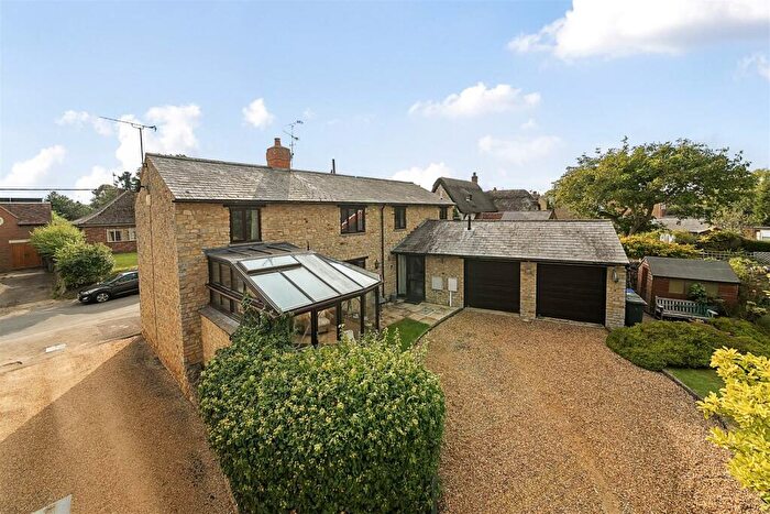 4 Bedroom Detached House For Sale In Moorend Road, Yardley Gobion, NN12