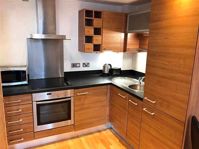 1 Bedroom Flat To Rent In La Salle, Chadwick Street, Leeds, LS10