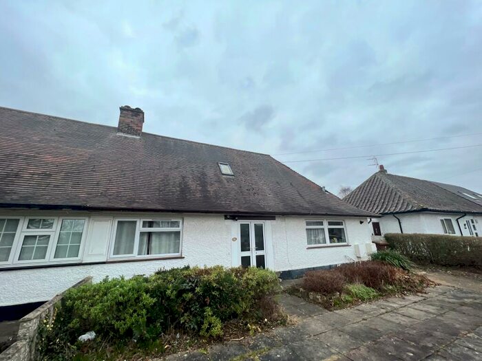6 Bedroom Bungalow To Rent In Hawton Crescent, NG8