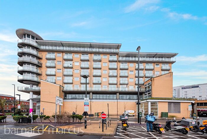 2 Bedroom Flat For Sale In Bedfont Lane, Feltham, TW13