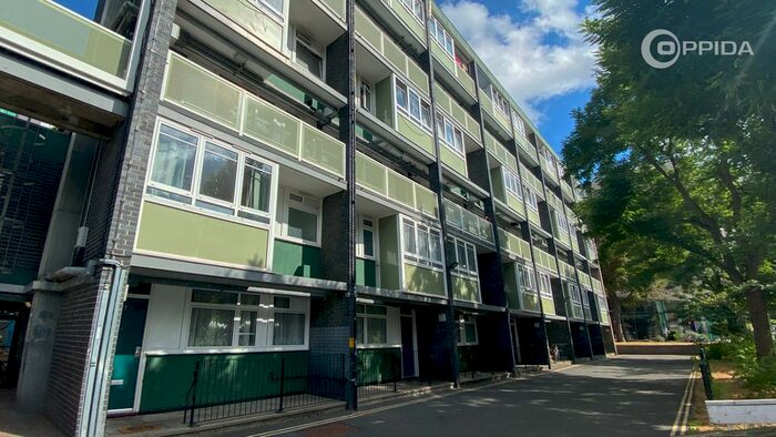 3 Bedroom Maisonette To Rent In Sceaux Gardens, London, SE5