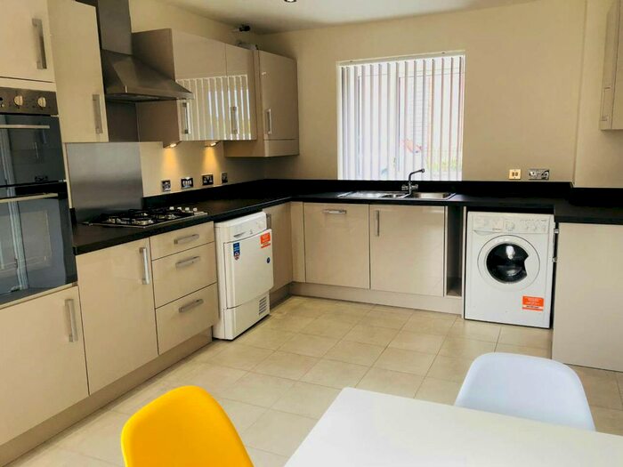 3 Bedroom Terraced House To Rent In Starling Close, Coventry CV4