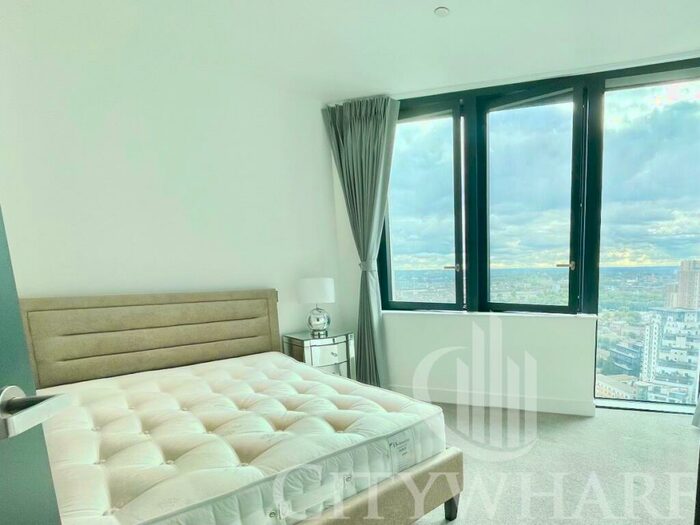 2 Bedroom Apartment To Rent In Amory Tower, Marsh Wall, London, E14