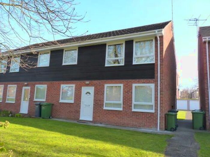 2 Bedroom Flat To Rent In Charlesville, Prenton, CH43