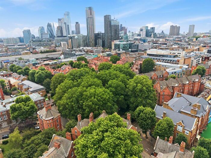 2 Bedroom Apartment For Sale In Chersey House, Arnold Circus, E2