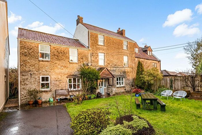 4 Bedroom Character Property For Sale In Clink Road, Frome, BA11