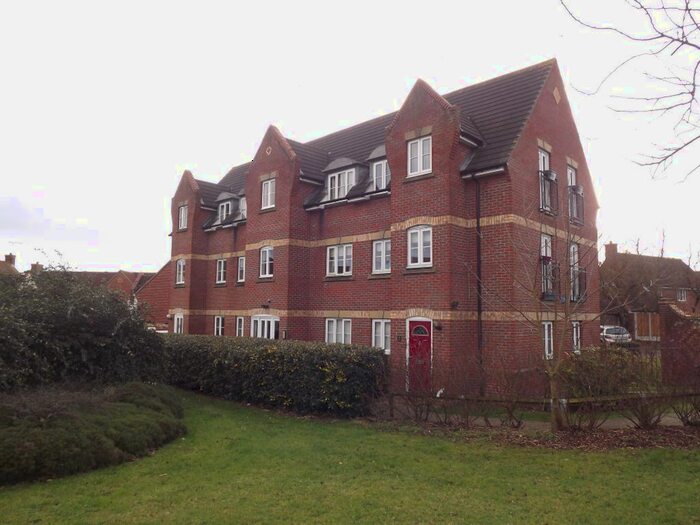 2 Bedroom Property To Rent In Stanley Rise, Chelmsford, Essex, CM2