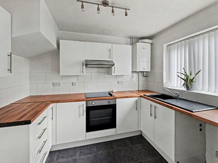 1 Bedroom Flat To Rent In Kingswood Drive, London, SE19