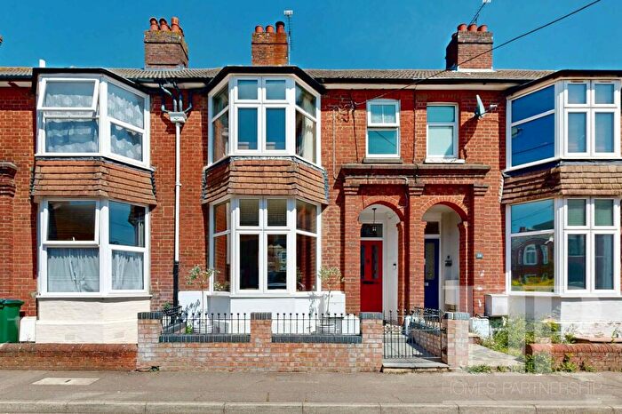 3 Bedroom Terraced House For Sale In East Park, Crawley, RH10