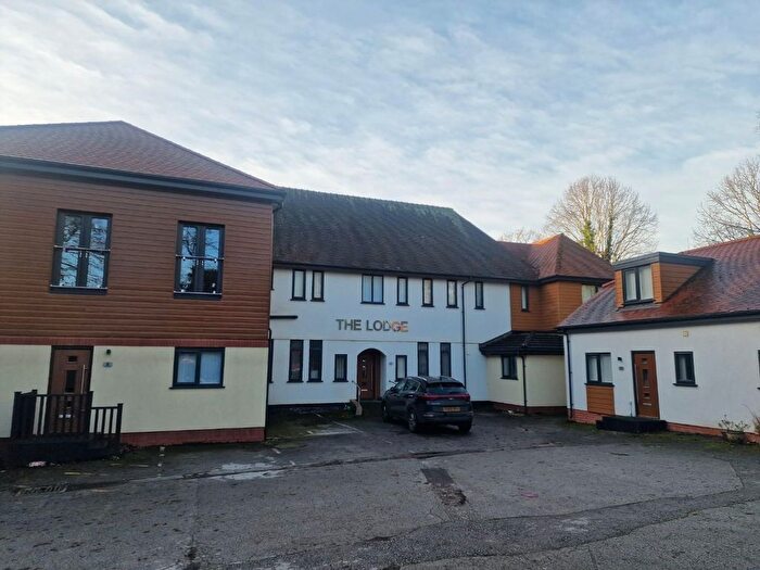 2 Bedroom Flat To Rent In New Penkridge Road, Cannock, WS11