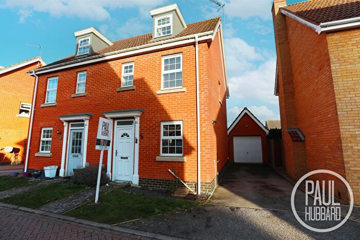 3 Bedroom Semi Detached House To Rent In Killick Crescent, Carlton Colville, NR33