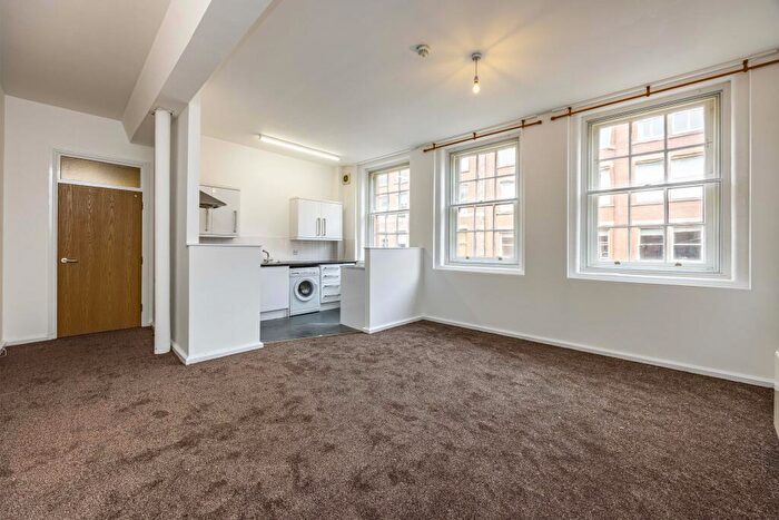 1 Bedroom Flat To Rent In Short Hill, Nottingham, Nottinghamshire, NG1