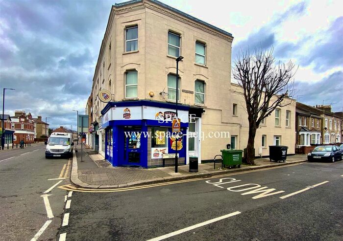 1 Bedroom Flat To Rent In Baker Street, Enfield, EN1