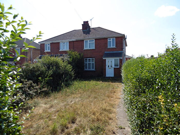 3 Bedroom Semi Detached House For Sale In Rickstones Road, Witham, CM8