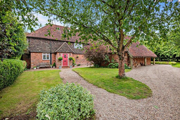 6 Bedroom Detached House For Sale In Church Road, Hucking, Maidstone, ME17