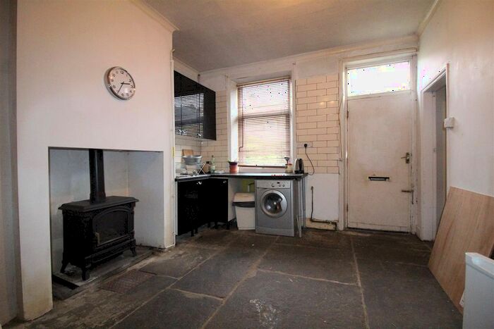 2 Bedroom Terraced House For Sale In Clarke Street, Westborough, Dewsbury, WF13