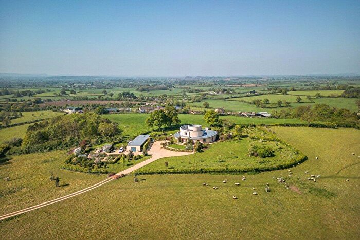 5 Bedroom Detached House For Sale In East Orchard, Shaftesbury, Dorset, SP7