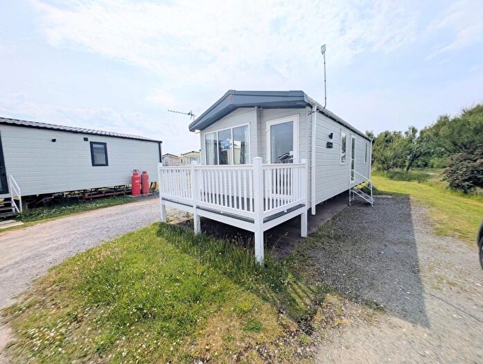 2 Bedroom Mobile/park Home For Sale In Steel Green, Millom, LA18