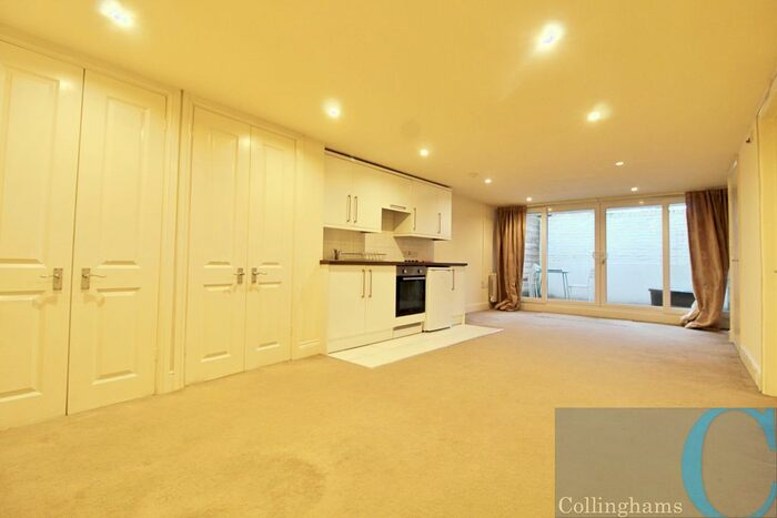 1 Bedroom Flat To Rent In Glenburnie Road, Tooting, SW17