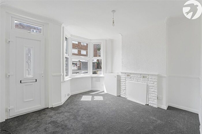 2 Bedroom Terraced House For Sale In High Street, Swanscombe, Kent, DA10