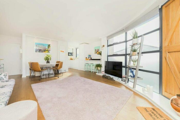 2 Bedroom Flat To Rent In New Wharf Road, Kings Cross, N1