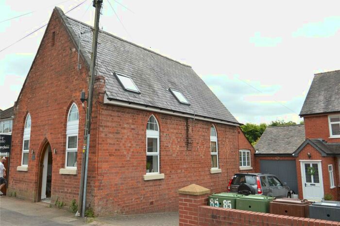 2 Bedroom Semi-Detached House To Rent In Barley Mow Lane, Catshill, Bromsgrove, Worcestershire, B61