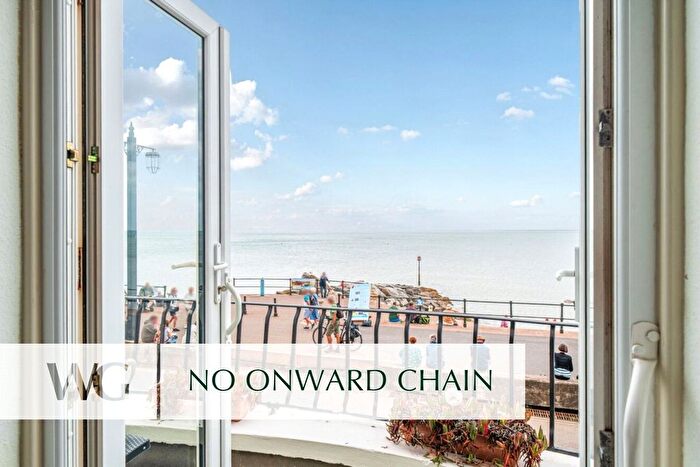 4 Bedroom Flat For Sale In Kings Lane, Sidmouth, EX10