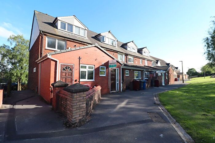 5 Bedroom Terraced House To Rent In Bala Close, Blackburn, BB1