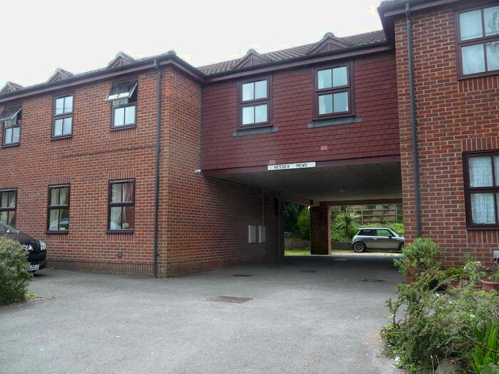 2 Bedroom Flat To Rent In Wessex Mews, Trowbridge, BA14