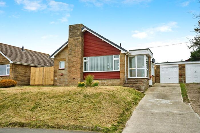 3 Bedroom Bungalow For Sale In St. Johns Road, Wroxall, PO38
