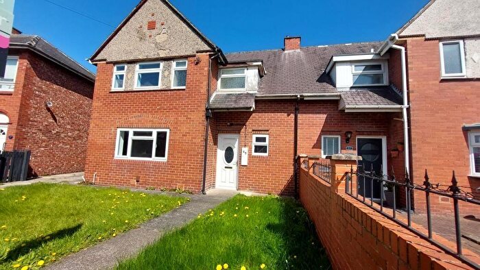 4 Bedroom Semi-Detached House To Rent In Moorland Crescent, Newcastle Upon Tyne, NE6