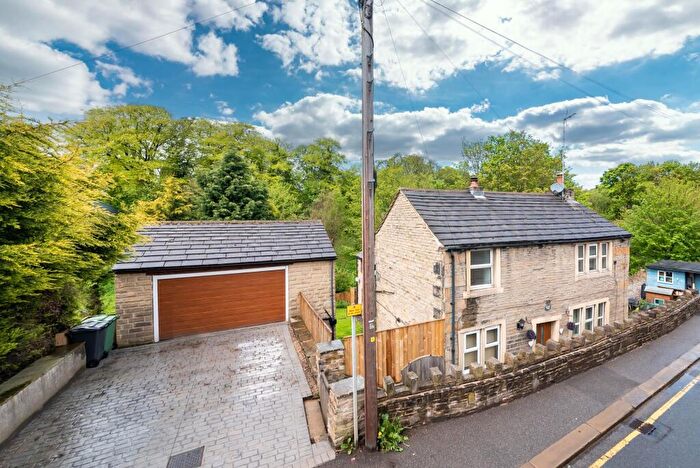 3 Bedroom Property For Sale In Swift Cottage, North Road, Kirkburton, HD8