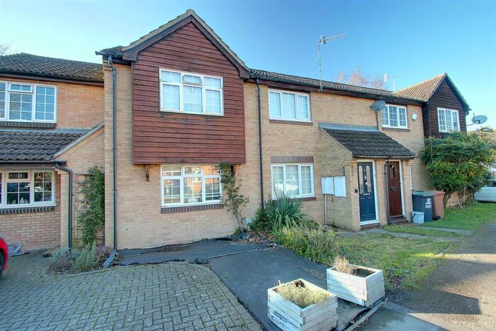 2 Bedroom Terraced House To Rent In Roman Gardens, Kings Langley, WD4
