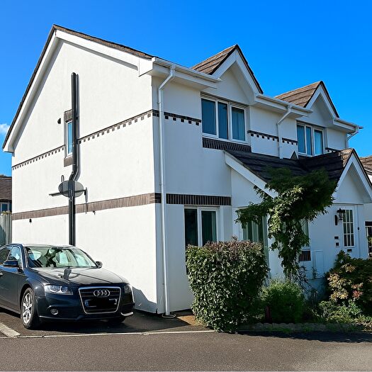 2 Bedroom Detached House To Rent In St Cleer, PL14