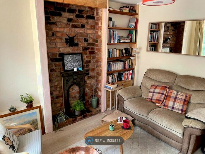 2 Bedroom Terraced House To Rent In Cecil Street, Nottingham, NG7