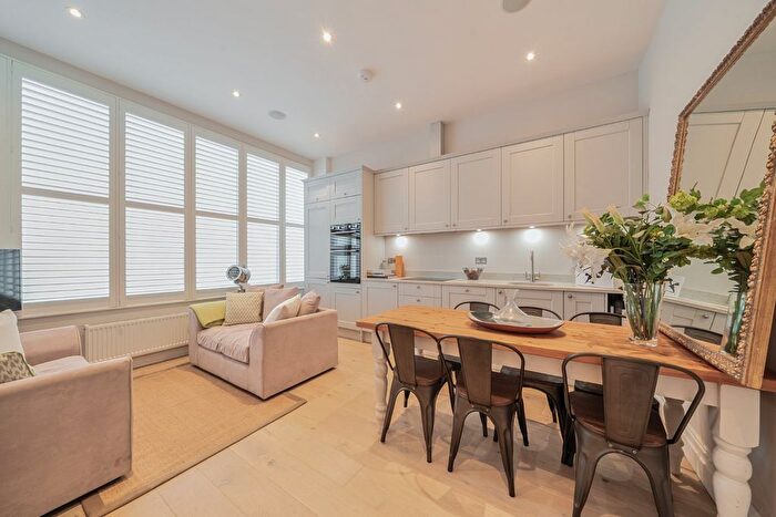 2 Bedroom Property To Rent In Dawes Road, Fulham, London, SW6