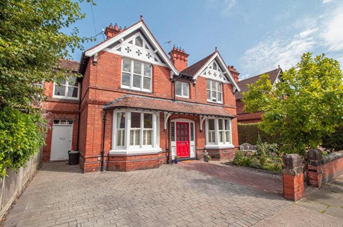 5 Bedroom Terraced House For Sale In Halkyn Road, Hoole, Chester, CH2