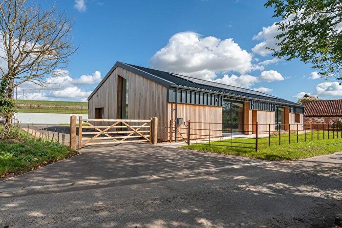 4 Bedroom Barn Conversion For Sale In Middleton, Suffolk, IP17