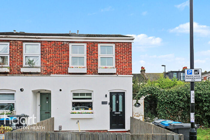 2 Bedroom End Of Terrace House For Sale In St Lukes Close, London, SE25