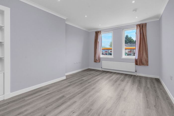 2 Bedroom Flat To Rent In Stenhouse Road, Stenhouse, Edinburgh, EH11