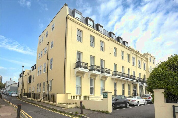 1 Bedroom Flat To Rent In Chain Pier House, - Marine Parade, BN2