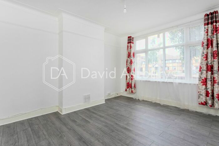 3 Bedroom Terraced House To Rent In Creighton Road, Tottenham, London, N17