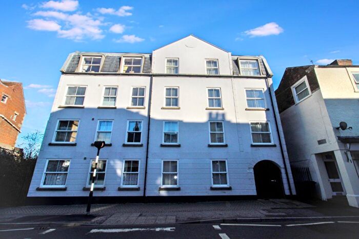 2 Bedroom Flat For Sale In Station Road, Warminster, Wiltshire, BA12