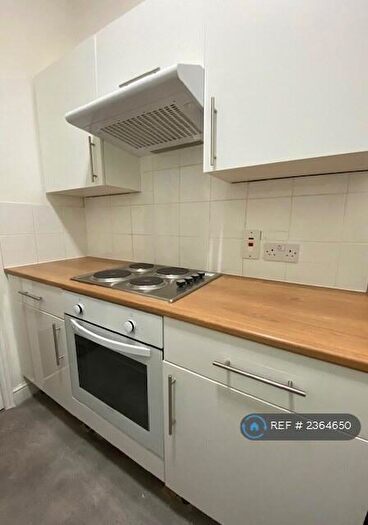 1 Bedroom Flat To Rent In Wanstead, London, E11