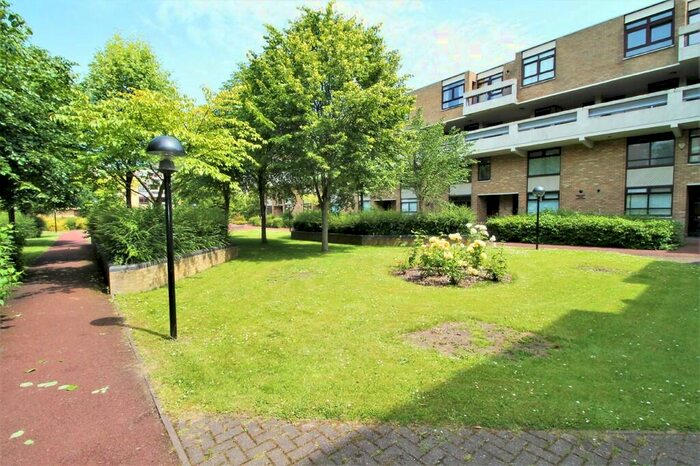 2 Bedroom Maisonette To Rent In Neville Court, Washington, NE37