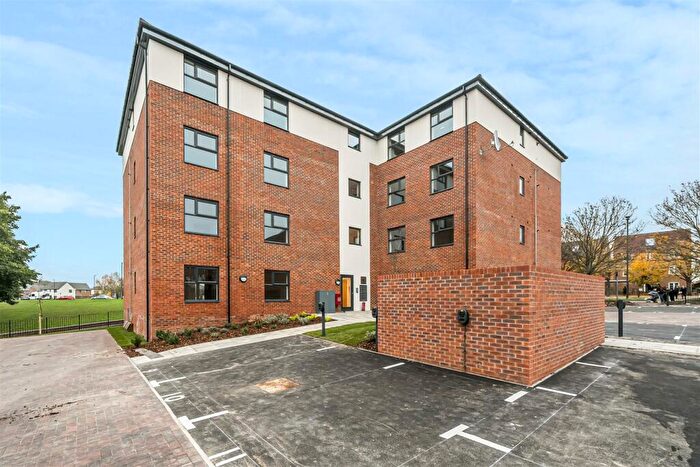 2 Bedroom Apartment To Rent In Sandpiper Drive, Lakeside, Doncaster, DN4