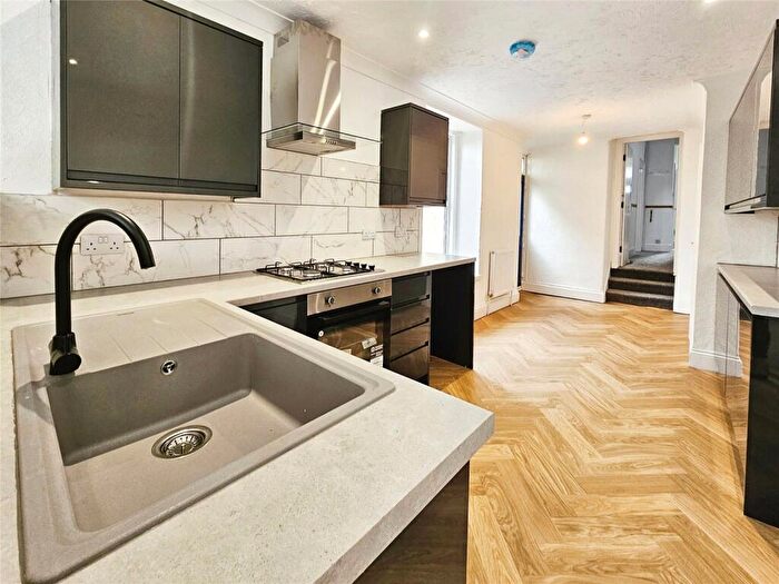 5 Bedroom Terraced House To Rent In Alexandra Place, Plymouth, Devon, PL4