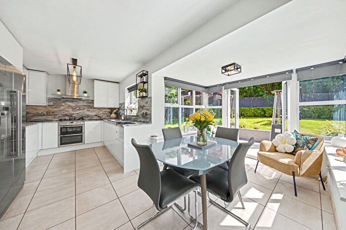 4 Bedroom Detached House For Sale In Windmill Way, Brimington, Chesterfield, S43