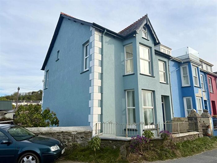 5 Bedroom End Of Terrace House For Sale In Beach Parade, Aberaeron, SA46