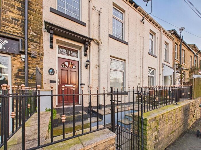 2 Bedroom Terraced House To Rent In Cottingley Road, Allerton, Bradford, BD15